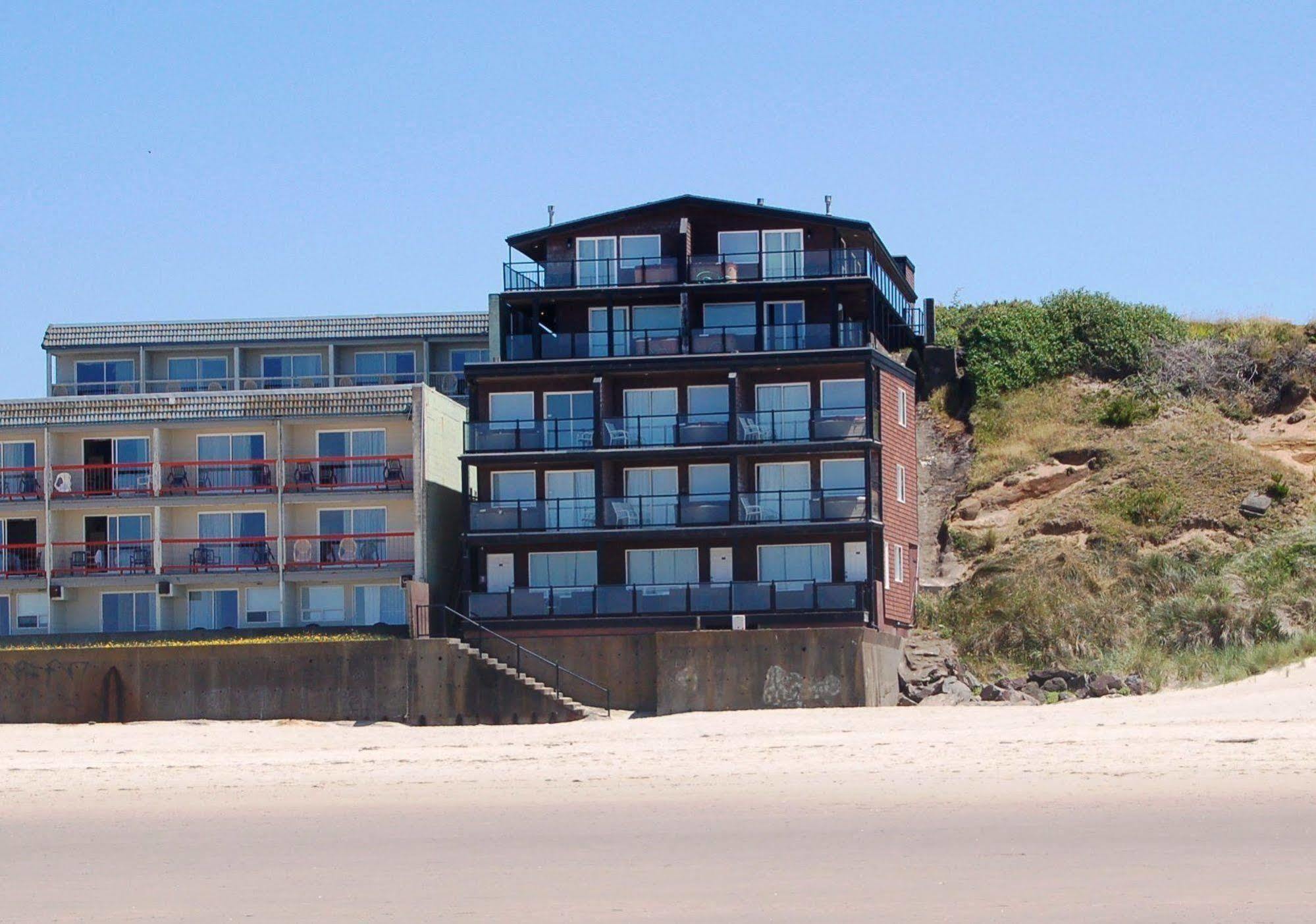 Beachfront Manor Hotel Lincoln City Exterior photo